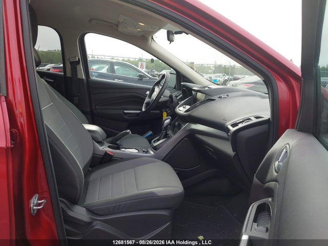 1FMCU9GX9FUC15995 Ford ESCAPE SE