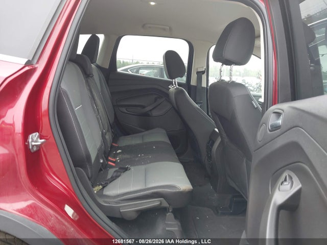 1FMCU9GX9FUC15995 Ford ESCAPE SE