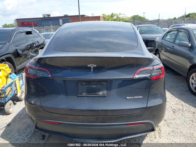 12681582 :رقم المزاد ، 7SAYGDEEXRF204333 vin ، 2024 Tesla Model Y Long Range مزاد بيع