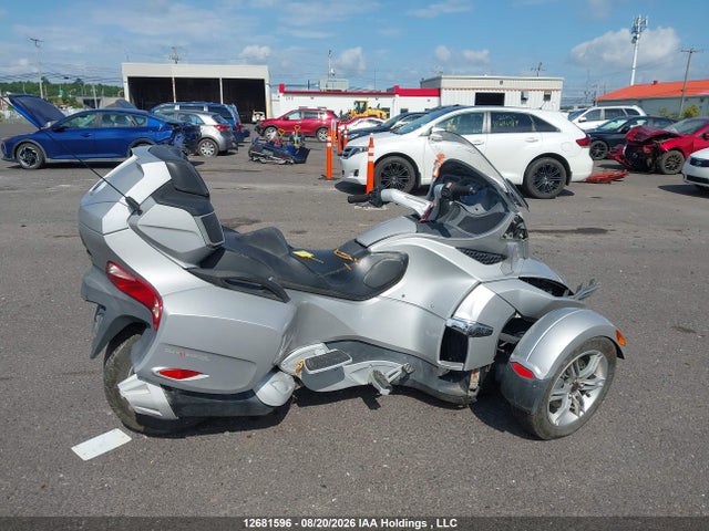 12681596 :رقم المزاد ، 2BXJBWC18AV001076 vin ، 2010 Can-am Spyder Roadster Rts مزاد بيع