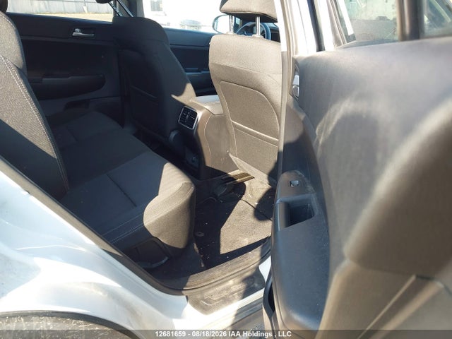 KIA Sportage Lx 2022 KNDPMCAC9N7946142 Image 8
