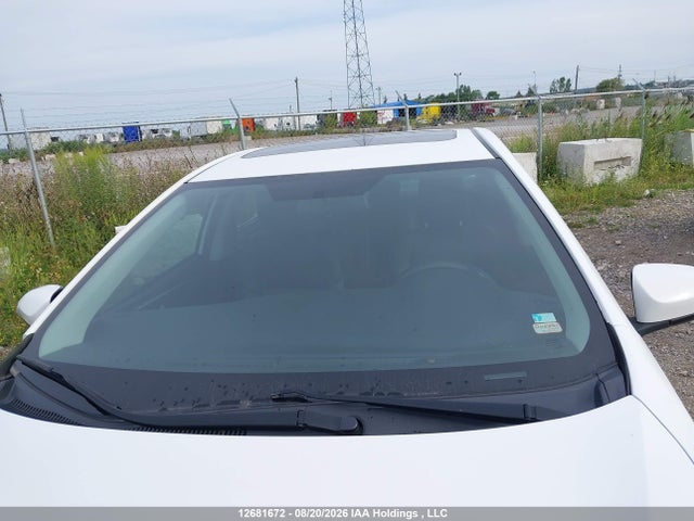 2015 Toyota Corolla მანქანა იყიდება აუქციონზე, vin: 2T1BURHE7FC246737, აუქციონის ნომერი: 12681672