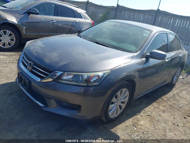 Honda Accord 2014 1HGCR2F84EA801366 Image 2