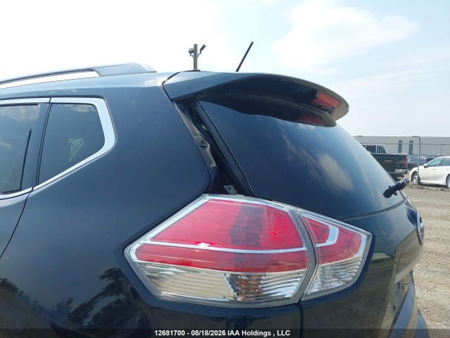 2015 Nissan Rogue S/sl/sv მანქანა იყიდება აუქციონზე, vin: 5N1AT2MV3FC861219, აუქციონის ნომერი: 12681700