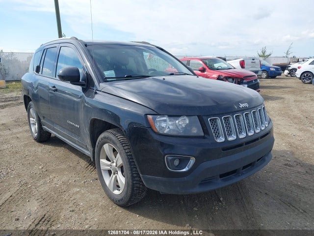 12681704 :رقم المزاد ، 1C4NJDAB0FD317241 vin ، 2015 Jeep Compass Sport مزاد بيع