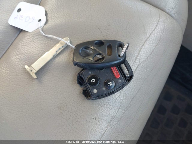 12681718 :رقم المزاد ، 5FNYF4H91BB503519 vin ، 2011 Honda Pilot Touring مزاد بيع