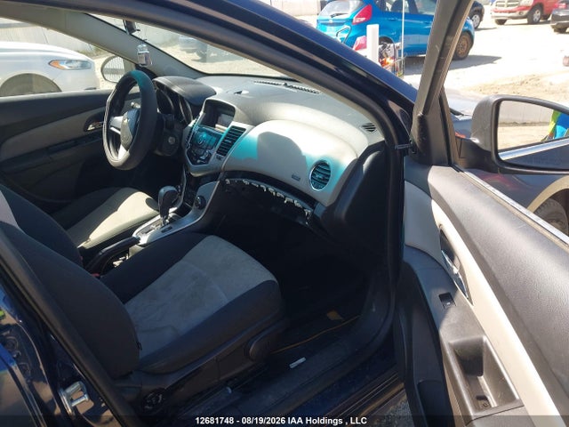 2011 Chevrolet Cruze Ls მანქანა იყიდება აუქციონზე, vin: 1G1PA5SH0B7182703, აუქციონის ნომერი: 12681748