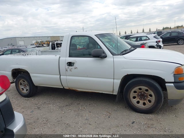 Продажа на аукционе авто 1999 Gmc New Sierra C1500, vin: 1GTEC14V2XE526961, номер лота: 12681753