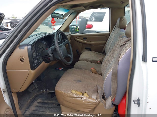 Продажа на аукционе авто 1999 Gmc New Sierra C1500, vin: 1GTEC14V2XE526961, номер лота: 12681753