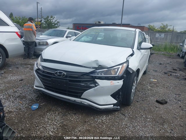 Hyundai Elantra Essential 2019 KMHD74LF3KU861586 Image 12