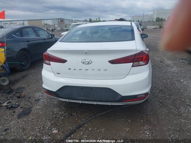 Hyundai Elantra Essential 2019 KMHD74LF3KU861586 Image 16