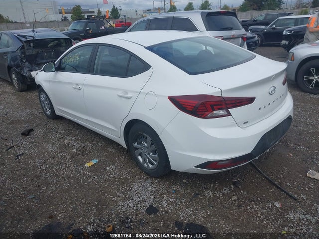 Hyundai Elantra Essential 2019 KMHD74LF3KU861586 Image 3