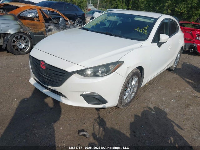 Mazda Mazda3 Gs-sky 2014 JM1BM1L77E1158493 Image 2