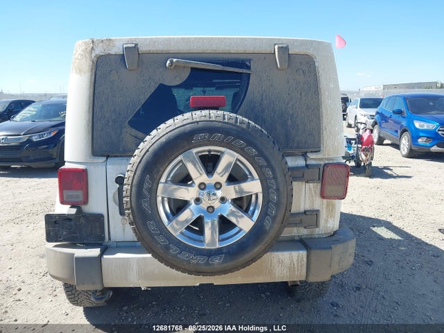 1C4BJWEG1FL627831 Jeep Wrangler Unlimited Sahara