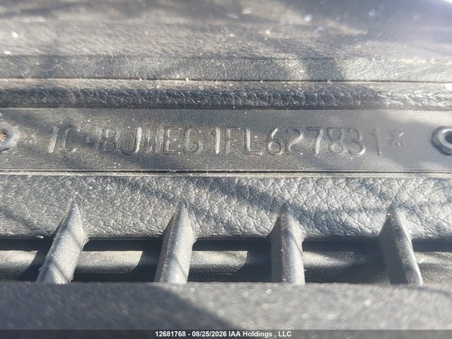 1C4BJWEG1FL627831 Jeep Wrangler Unlimited Sahara