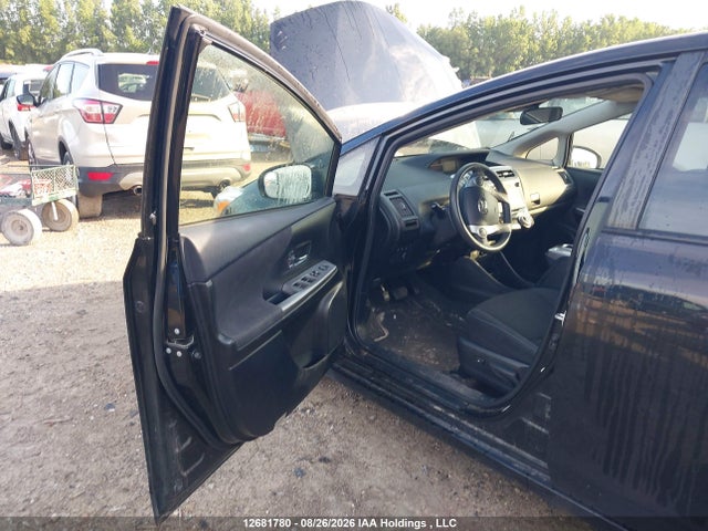 Toyota PRIUS V 2018 JTDZN3EU4JJ075723 Image 17
