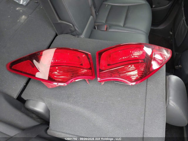 5XYZUDLB4HG394284 Hyundai Santa Fe Sport 2.4 Se