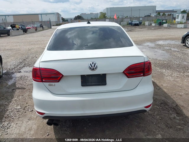 12681809 :رقم المزاد ، 3VW4S7AJ0EM262887 vin ، 2014 Volkswagen Jetta مزاد بيع