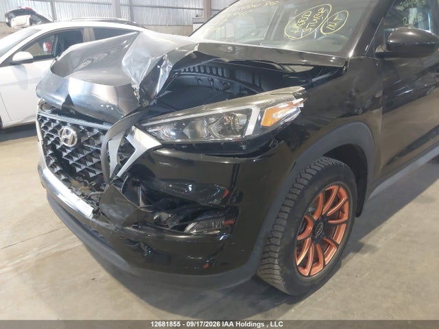 KM8J23A49KU964945 Hyundai TUCSON SE