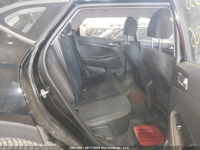 KM8J23A49KU964945 Hyundai TUCSON SE