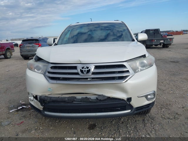 12681867 :رقم المزاد ، 5TDBK3EH4CS142890 vin ، 2012 Toyota Highlander V6 مزاد بيع