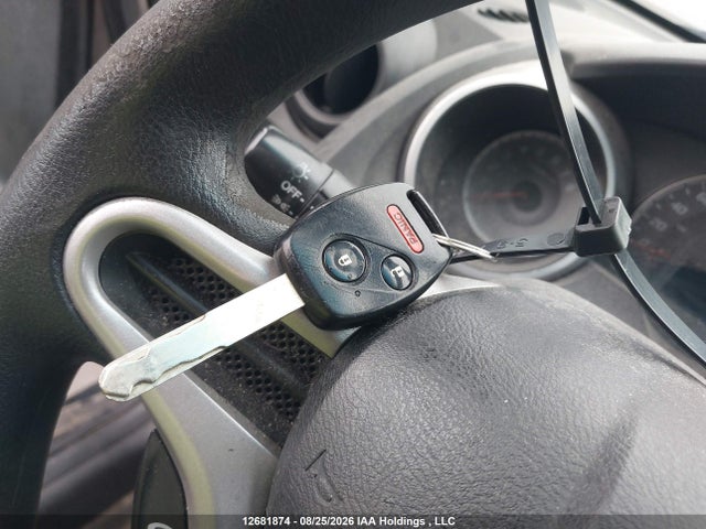 2012 Honda Fit მანქანა იყიდება აუქციონზე, vin: LUCGE8H5XC3000276, აუქციონის ნომერი: 12681874