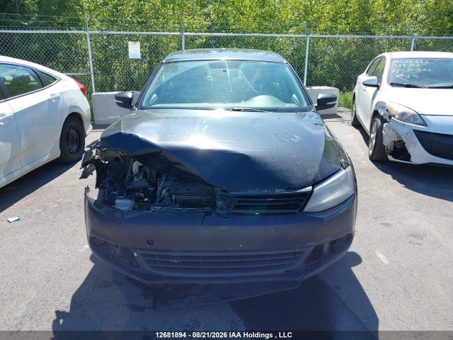 2013 Volkswagen Jetta Comfortline მანქანა იყიდება აუქციონზე, vin: 3VWBK7AJ9DM389918, აუქციონის ნომერი: 12681894