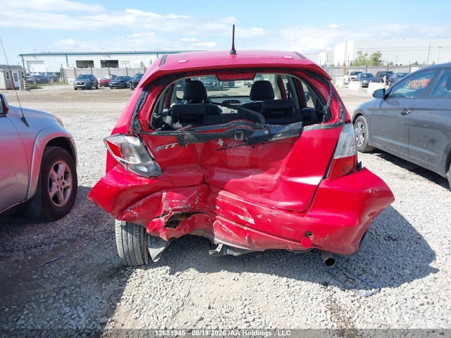 2013 Honda Fit მანქანა იყიდება აუქციონზე, vin: LUCGE8H56D3007632, აუქციონის ნომერი: 12681945