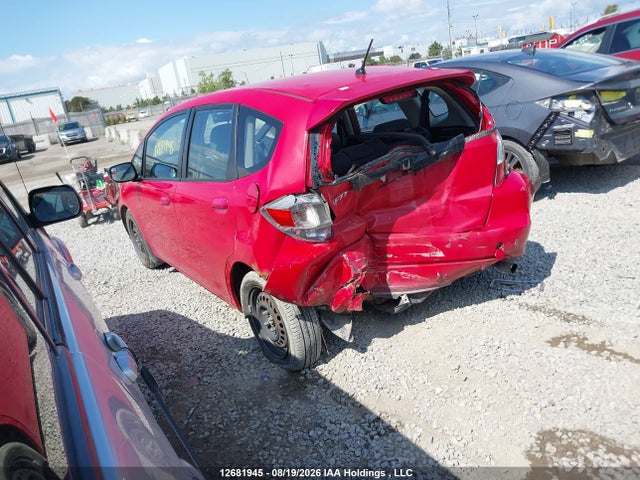 2013 Honda Fit მანქანა იყიდება აუქციონზე, vin: LUCGE8H56D3007632, აუქციონის ნომერი: 12681945