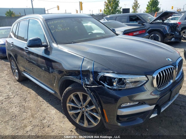 BMW X3 2019 5UXTR9C56KLR06569 головне зображення