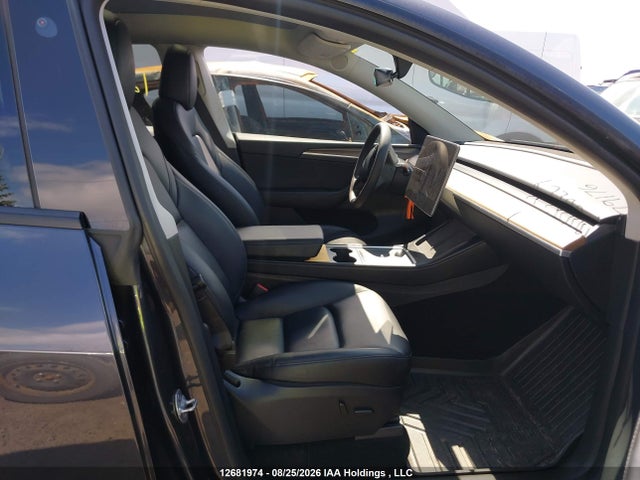 Продажа на аукционе авто 2024 Tesla Model Y Long Range/rwd, vin: 7SAYGDED8RF079176, номер лота: 12681974