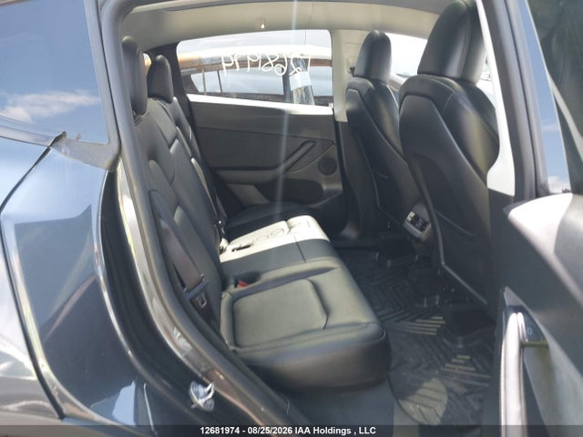 Продажа на аукционе авто 2024 Tesla Model Y Long Range/rwd, vin: 7SAYGDED8RF079176, номер лота: 12681974