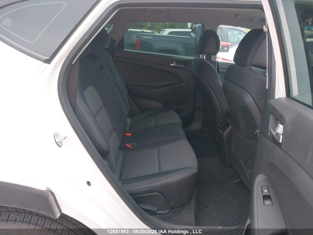 KM8J33A49JU724886 Hyundai Tucson Limited/sport And Eco/se