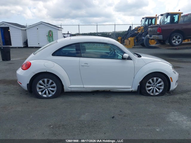 Продажа на аукционе авто 2012 Volkswagen Beetle 2.5l Comfortline/2.5l Highline/premiere/premiere+, vin: 3VWJX7AT7CM623101, номер лота: 12681988
