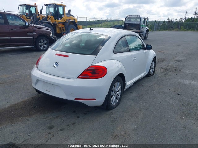 Продажа на аукционе авто 2012 Volkswagen Beetle 2.5l Comfortline/2.5l Highline/premiere/premiere+, vin: 3VWJX7AT7CM623101, номер лота: 12681988