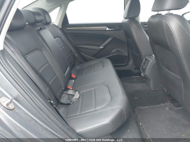 Volkswagen Passat Highline 2021 1VWBA7A31MC007936 Image 8