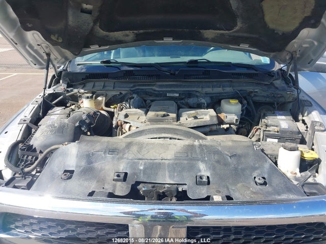 12682015 :رقم المزاد ، 3C63R3HL3GG296468 vin ، 2016 Ram 3500 Slt مزاد بيع