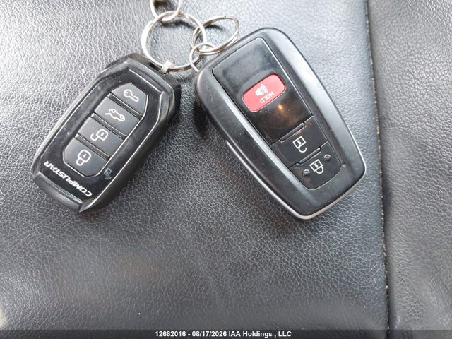12682016 :رقم المزاد ، NMTKHMBX2KR071671 vin ، 2019 Toyota C-hr مزاد بيع
