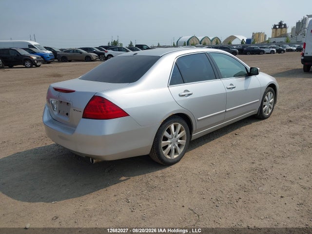 12682027 :رقم المزاد ، 1HGCM66556A800692 vin ، 2006 Honda Accord Ex V6 مزاد بيع