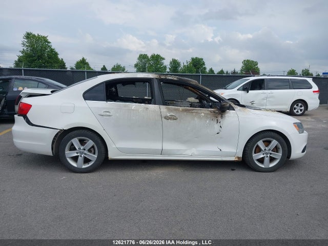 2013 Volkswagen Jetta 2.0 Tdi Comfortline მანქანა იყიდება აუქციონზე, vin: 3VWDL7AJ1DM435697, აუქციონის ნომერი: 12621776
