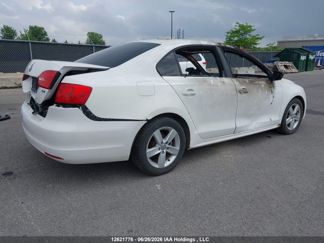 2013 Volkswagen Jetta 2.0 Tdi Comfortline მანქანა იყიდება აუქციონზე, vin: 3VWDL7AJ1DM435697, აუქციონის ნომერი: 12621776