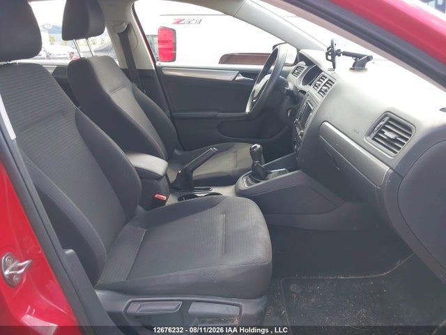 12676232 :رقم المزاد ، 3VW1K7AJ6FM420668 vin ، 2015 Volkswagen Jetta 2.0l Trendline/2.0l Trendline+ مزاد بيع