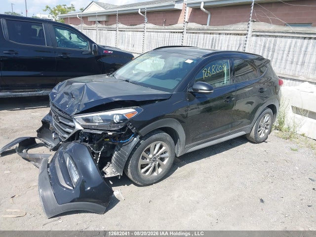 Hyundai TUCSON SE 2017 KM8J33A43HU397430 Image 2