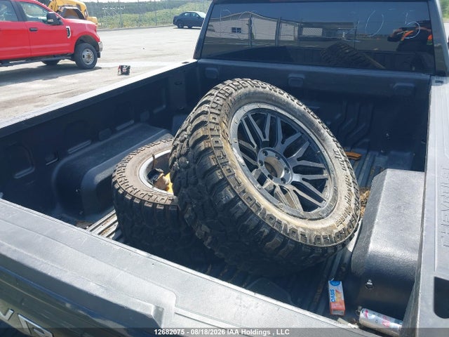 1GCRYBEF3KZ245723 Chevrolet Silverado 1500 Custom