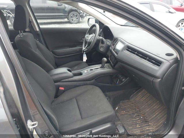3CZRU6H38GM104251 Honda HR-V LX