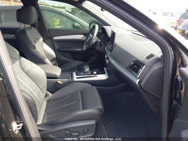 Audi Q5 45 Technik 2023 WA1FAAFY7P2029210 Image 5