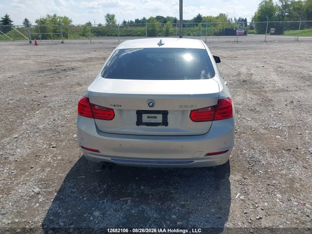 BMW 328i Xdrive 2014 WBA3B3C5XEF544877 Image 16