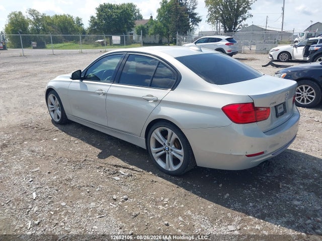BMW 328i Xdrive 2014 WBA3B3C5XEF544877 Image 3