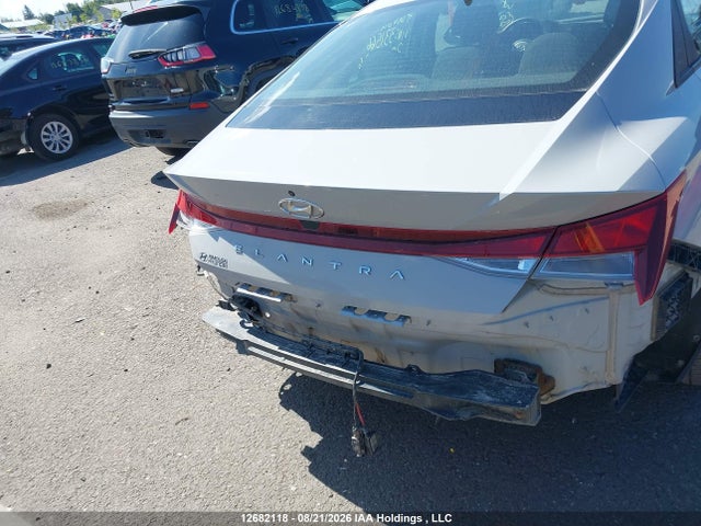 2022 Hyundai Elantra Sel მანქანა იყიდება აუქციონზე, vin: KMHLM4AG4NU331566, აუქციონის ნომერი: 12682118