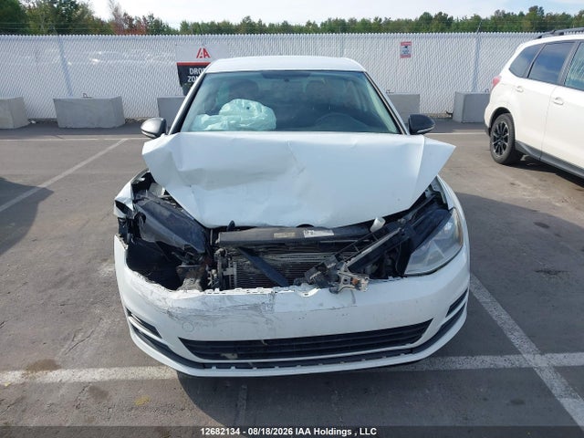 12682134 :رقم المزاد ، 3VW817AU0HM031880 vin ، 2017 Volkswagen Golf Trendline مزاد بيع
